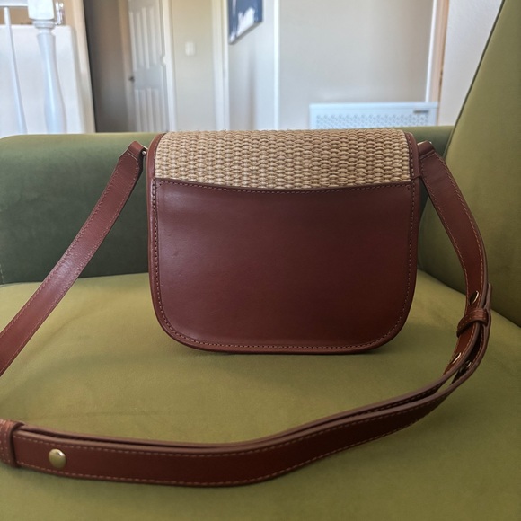 Elegant Tan and Brown Woven Crossbody Bag - Picture 10 of 15